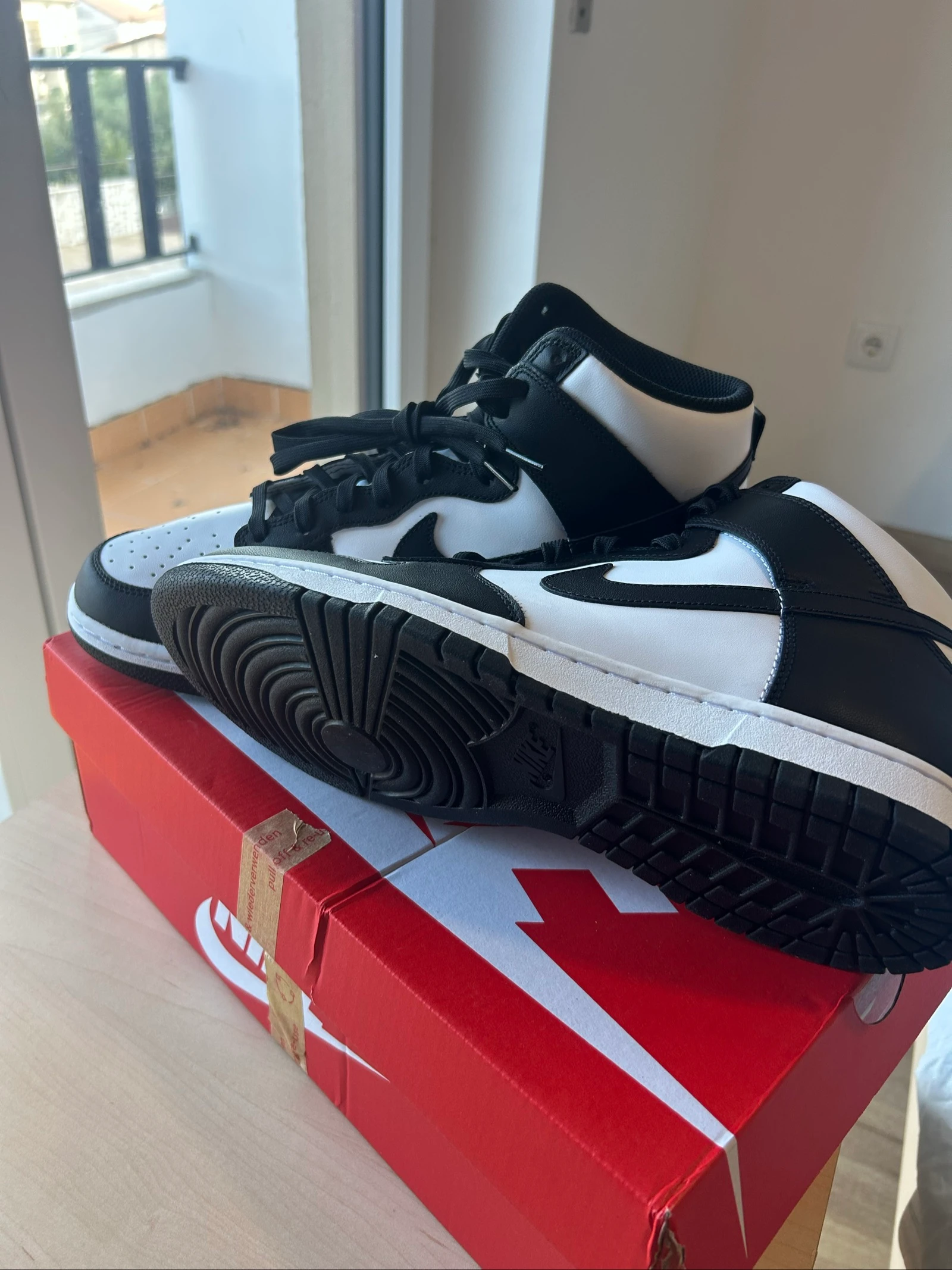 Nike Dunk High Noir et Blanc - Taille 43 | Originales | Excellent Prix – photo 2